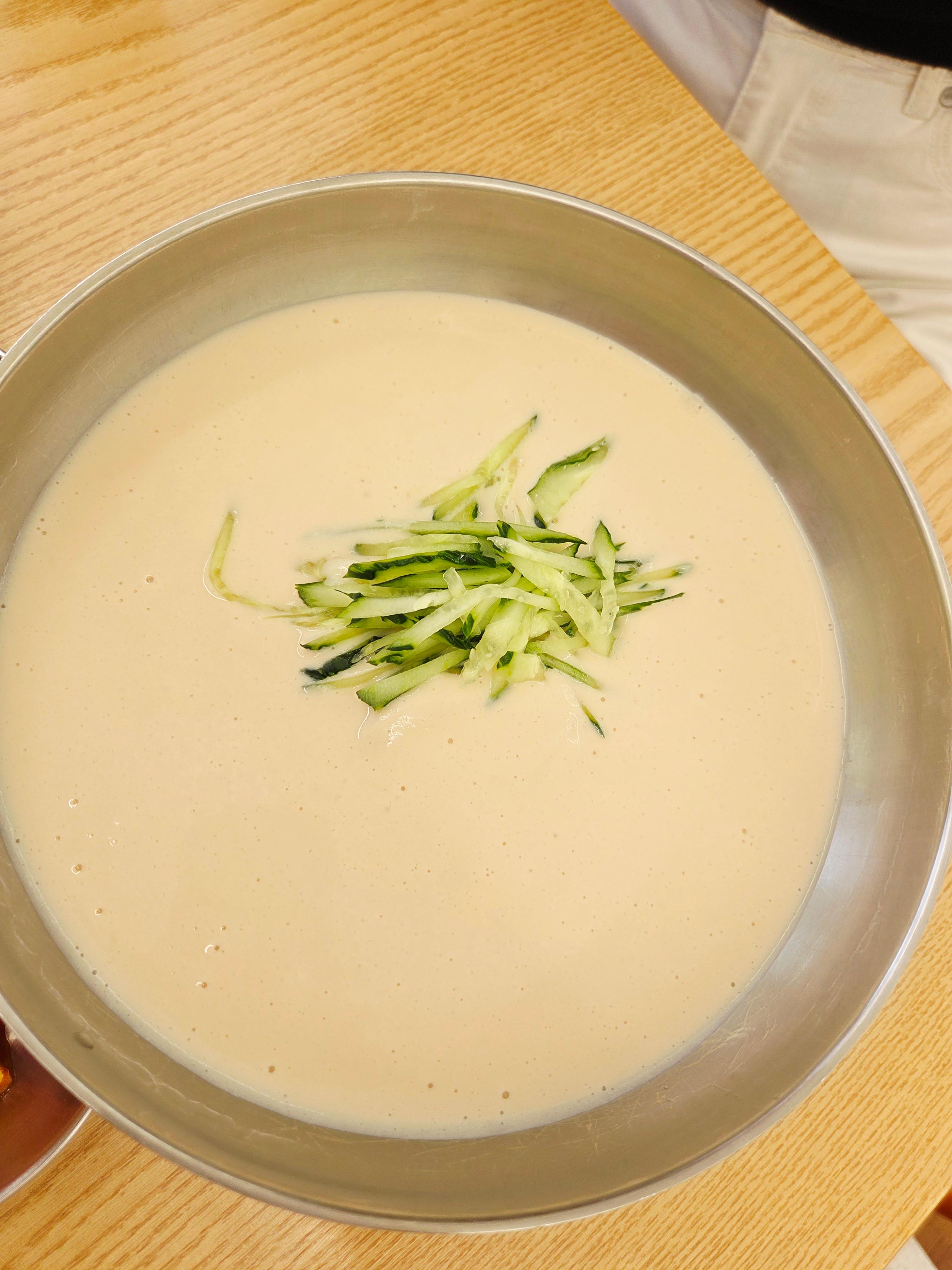 파주장단콩으로 만든 콩국수