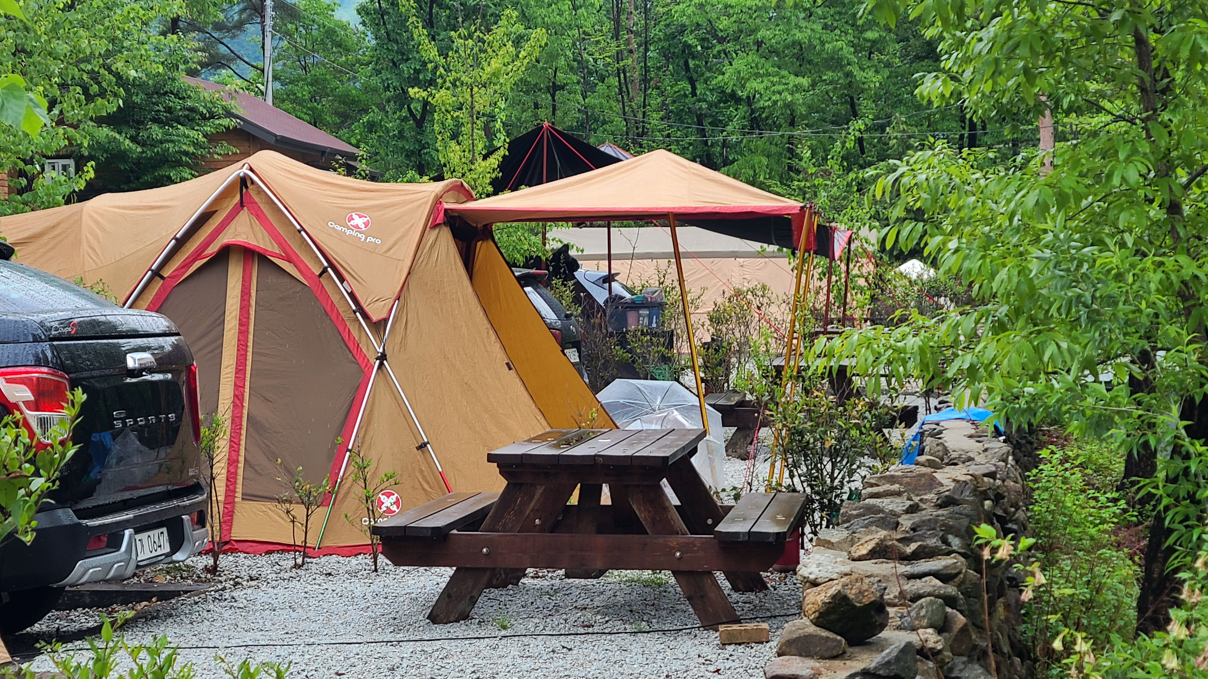 산중 숲속 오토캠핑장