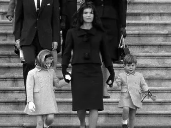 존 F 케네디 명언으로 배우는 리더십과 책임감의 가치_15