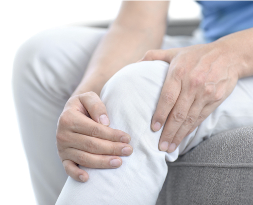 무릎 통증, 50대 이상 64%가 겪는 이유는?