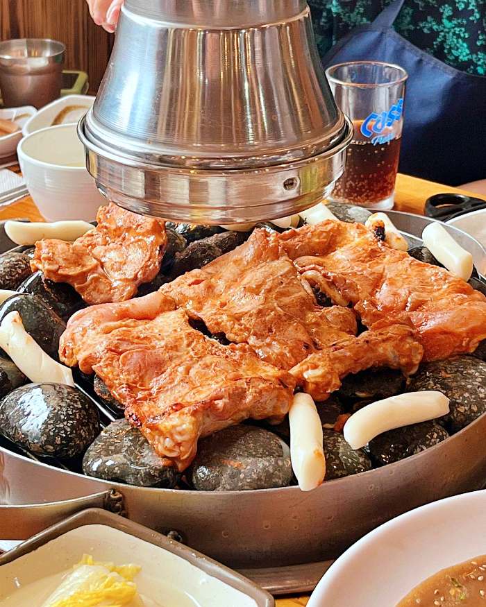 생생정보마당 가평 청평 조약돌 숯불 닭갈비 맛집