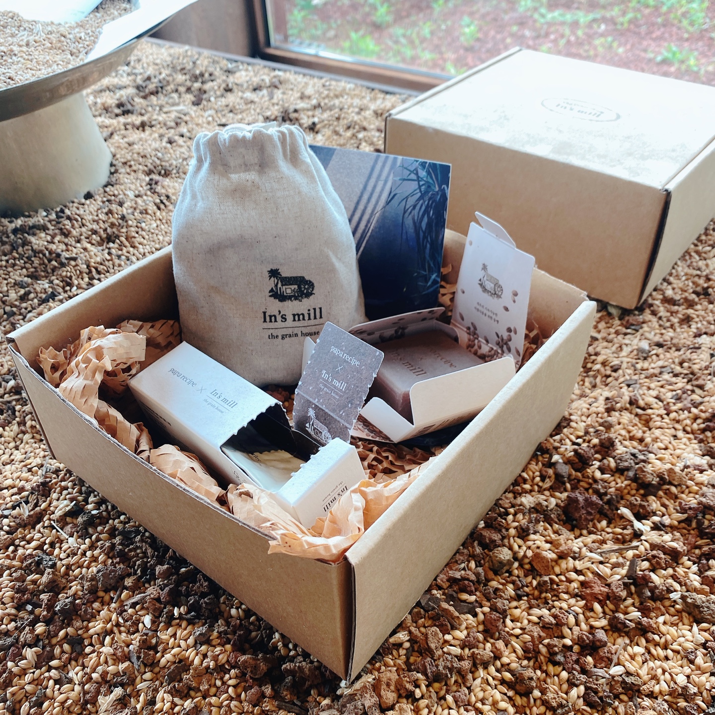 제주 서귀포 대정 서림연대 인스밀 곡물창고 개조카페 in's mill 보리개역 보리 청보리 제주 특산물