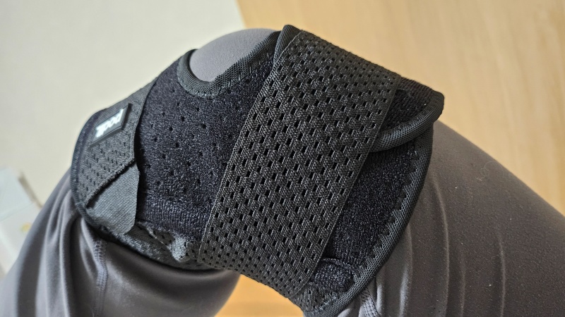 무릎보호대 지지