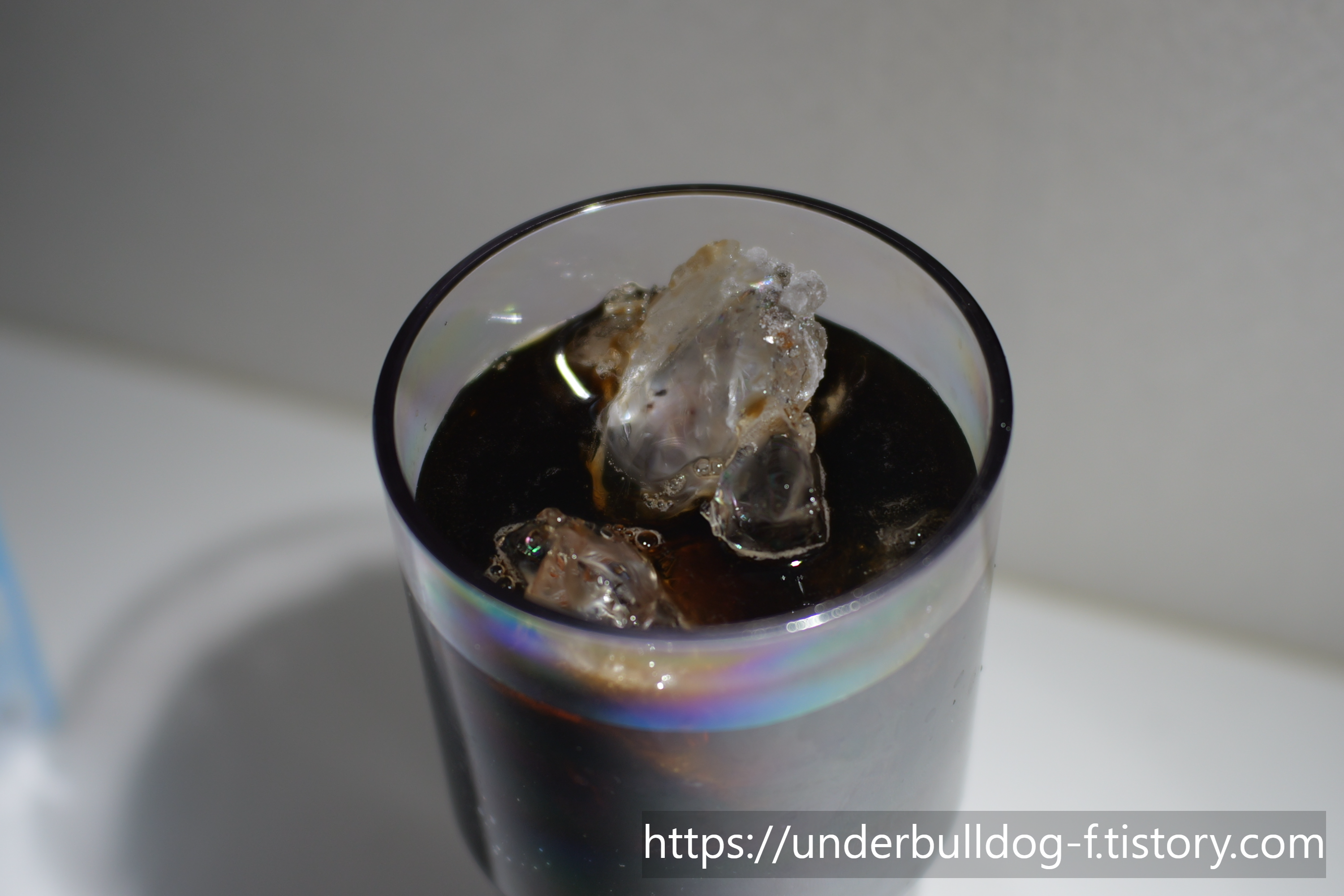 무난한 편의점 아메리카노를 찾는다면 떠오를 만한 선택지