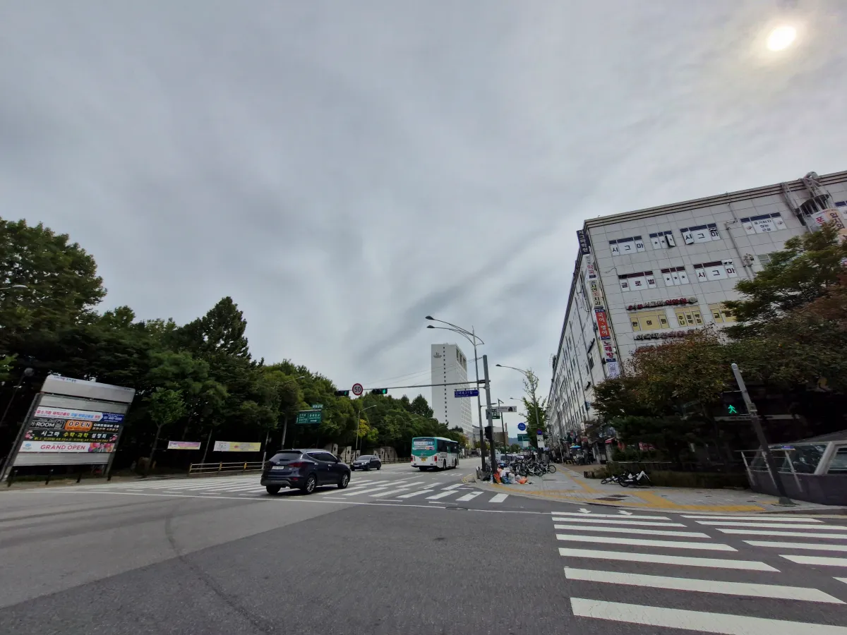 중랑구-봉화산역-상권-초입구-부근