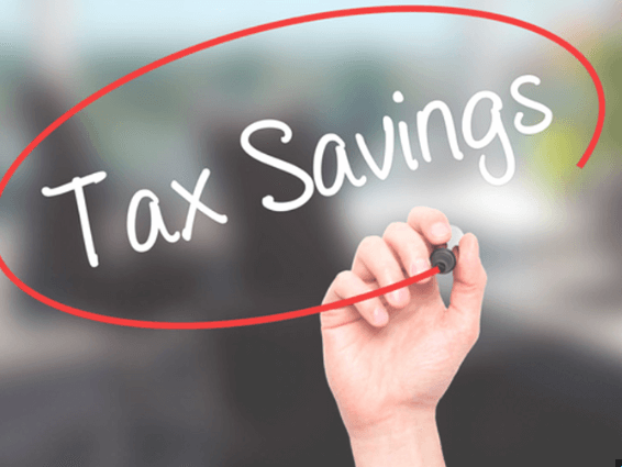 연말정산 환급금 체크리스트와 홈택스 관련 이미지를 포함한 티스토리 편집 화면으로&amp;#44; Tax Savings 문구와 간소화 서비스 화면이 함께 보이는 이미지