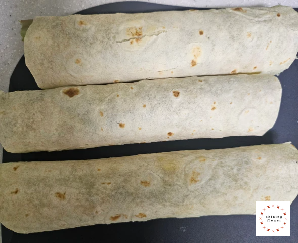 치킨랩 말이 완성