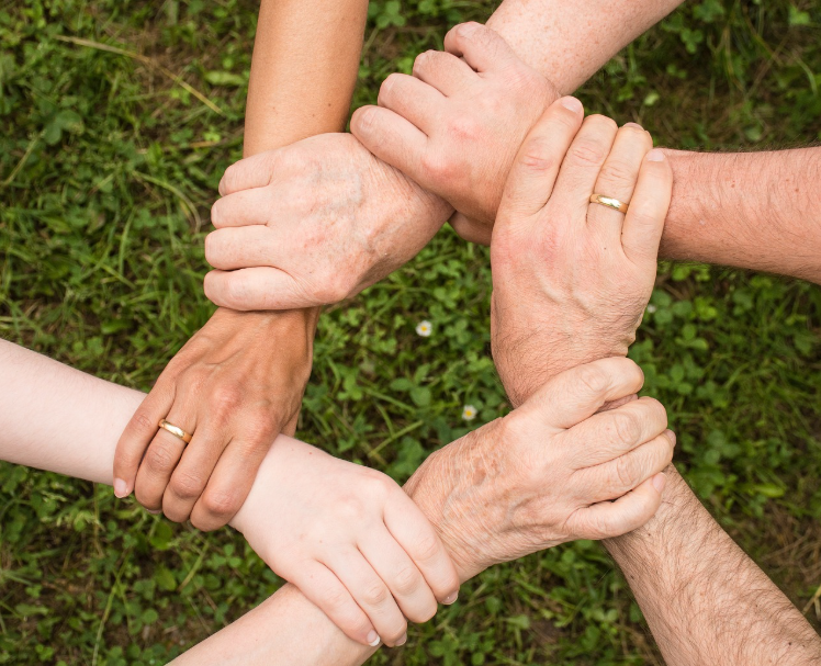 로컬 경제에 기여하는 디지털 노마드: 착한 여행자의 삶