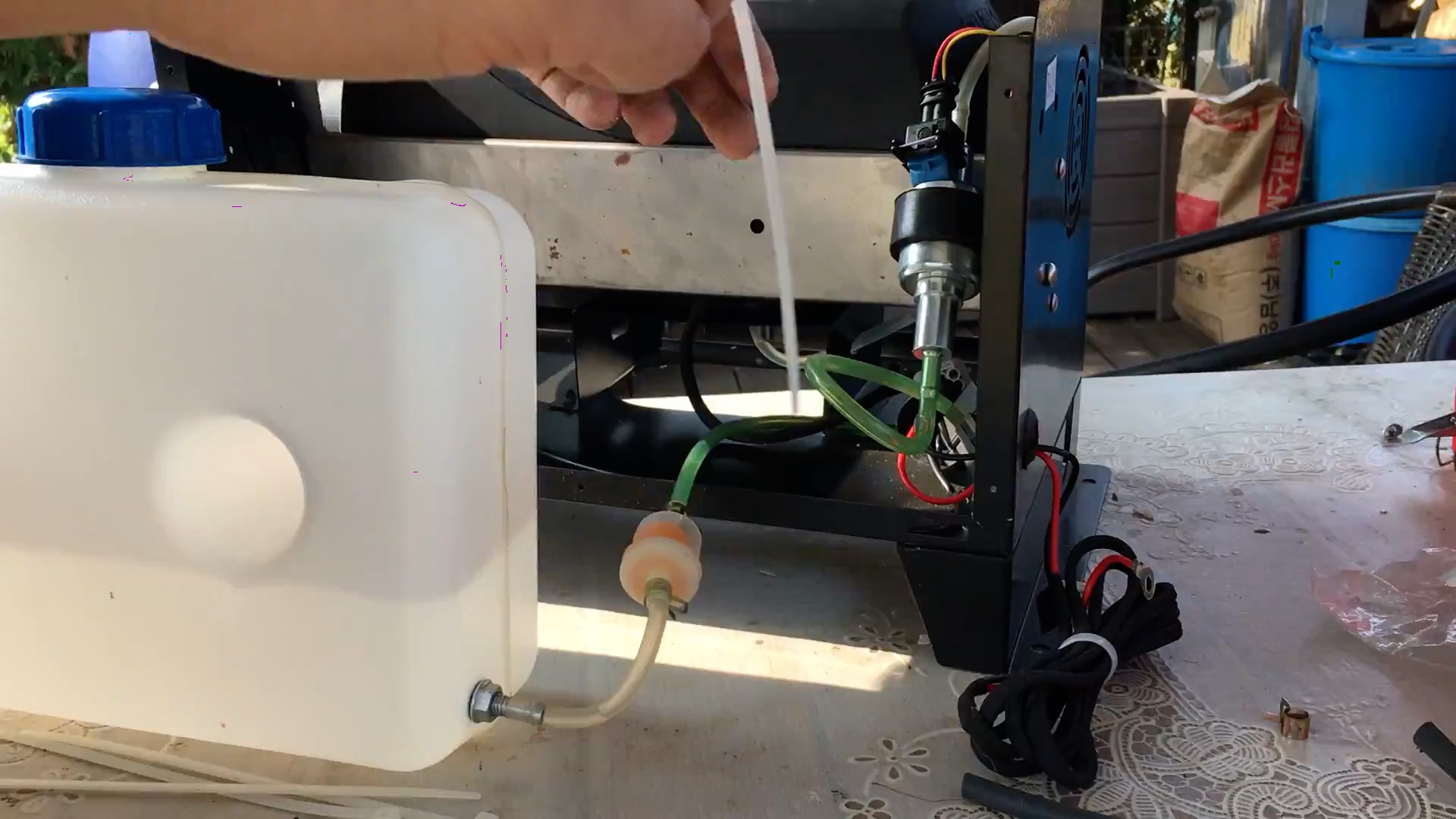 연결된 연료필터