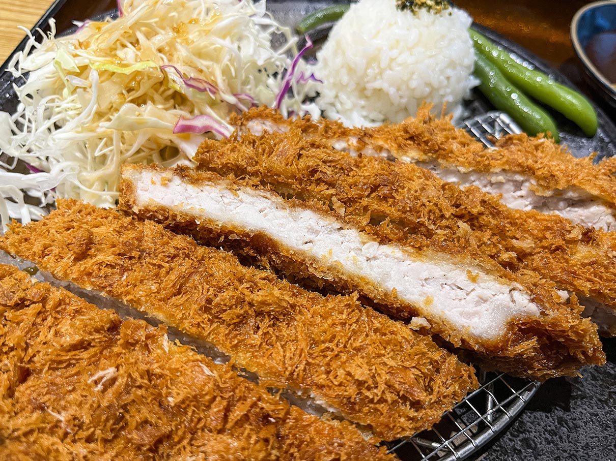 정관 흑송 일식돈까스