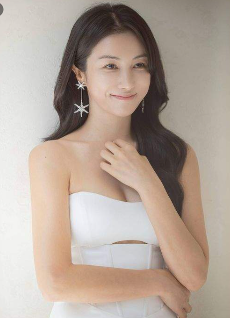 김옥빈 임신 발표 근황 태명은 울루