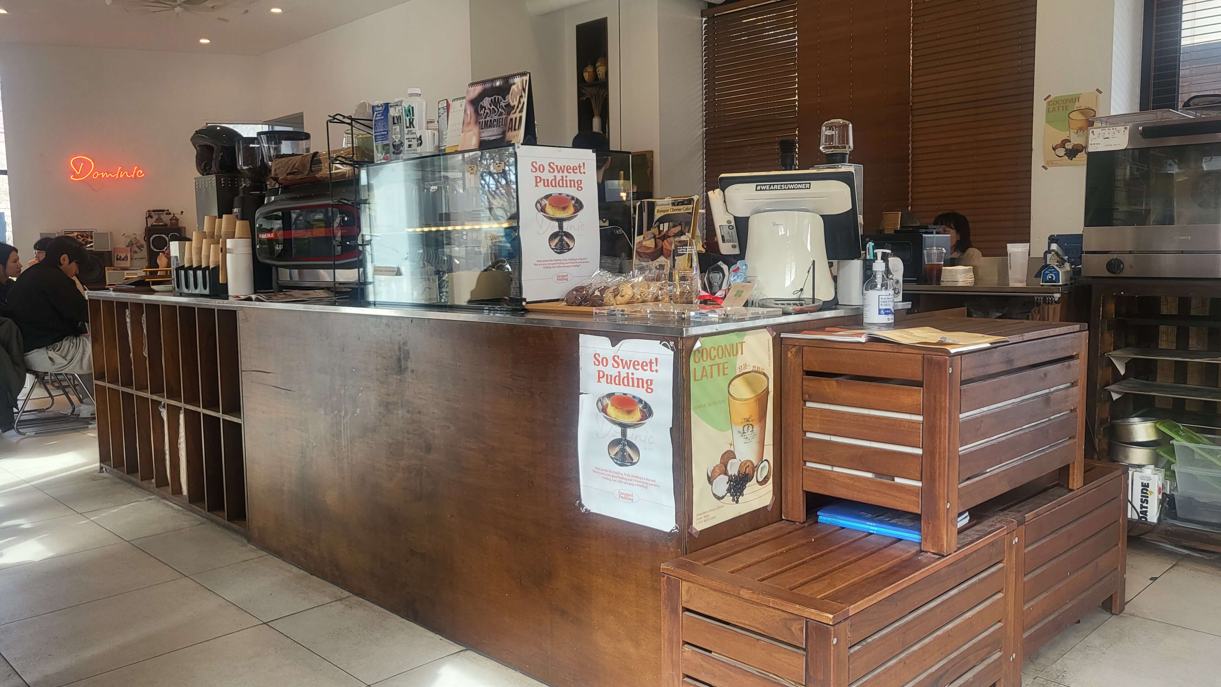 도미닉커피랩 블루리본 카페 오픈주방