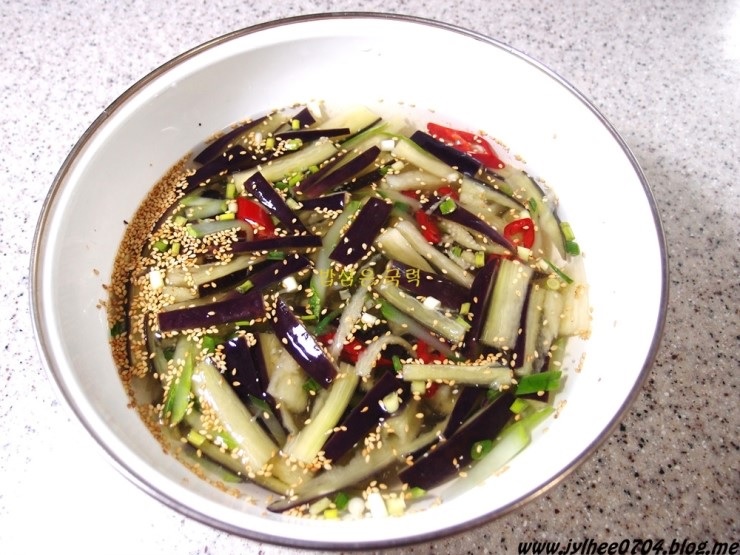 글의 이해를 돕기 위한 여름철 보양식 이미지