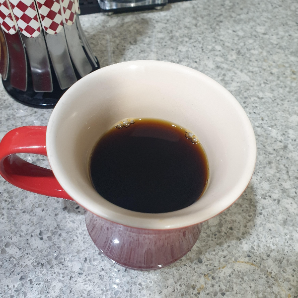 하리오 스위치와 드립 어시스트 레시피 Feat. 커피 익스플로러_추출 완료