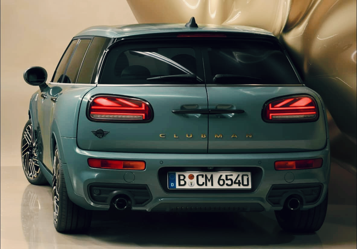 MINI 클럽맨 언톨드 에디션 뒷모습