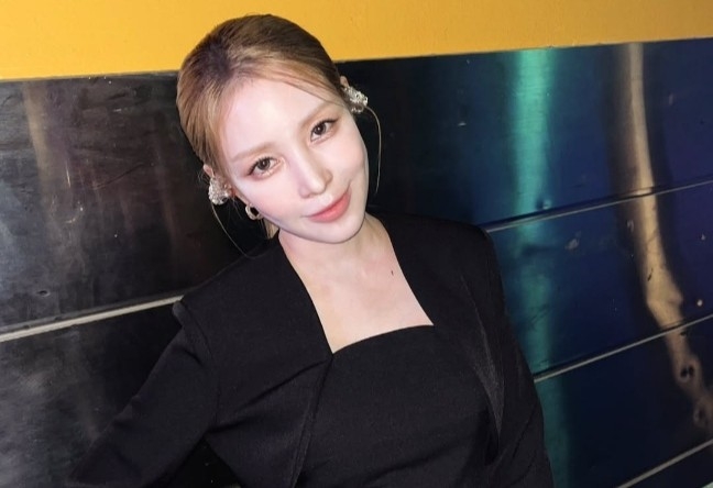 보아 급성 골괴사 진단&amp;#44; 콘서트 취소&hellip;원인과 치료법은?