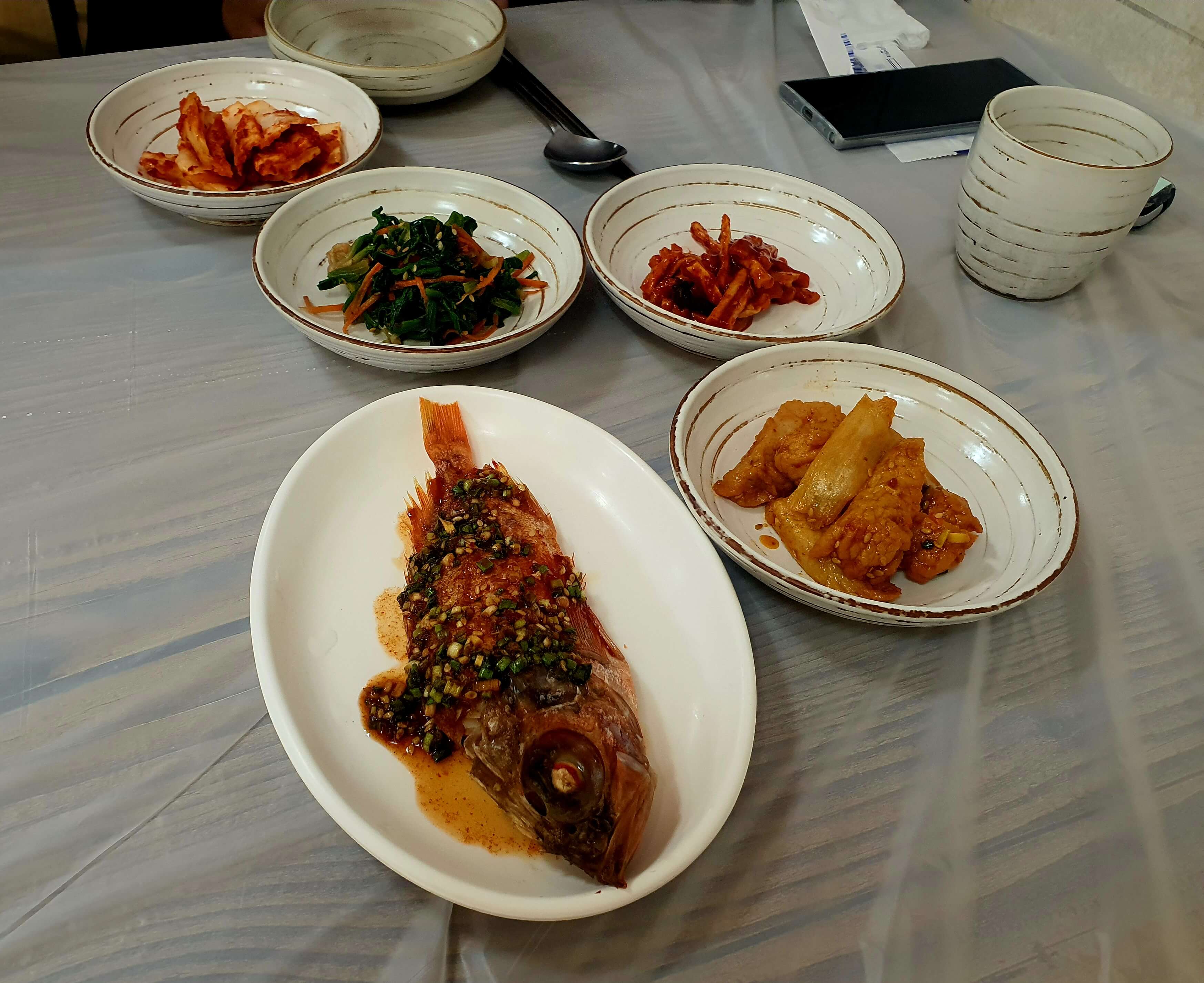 엄마손해물뚝배기