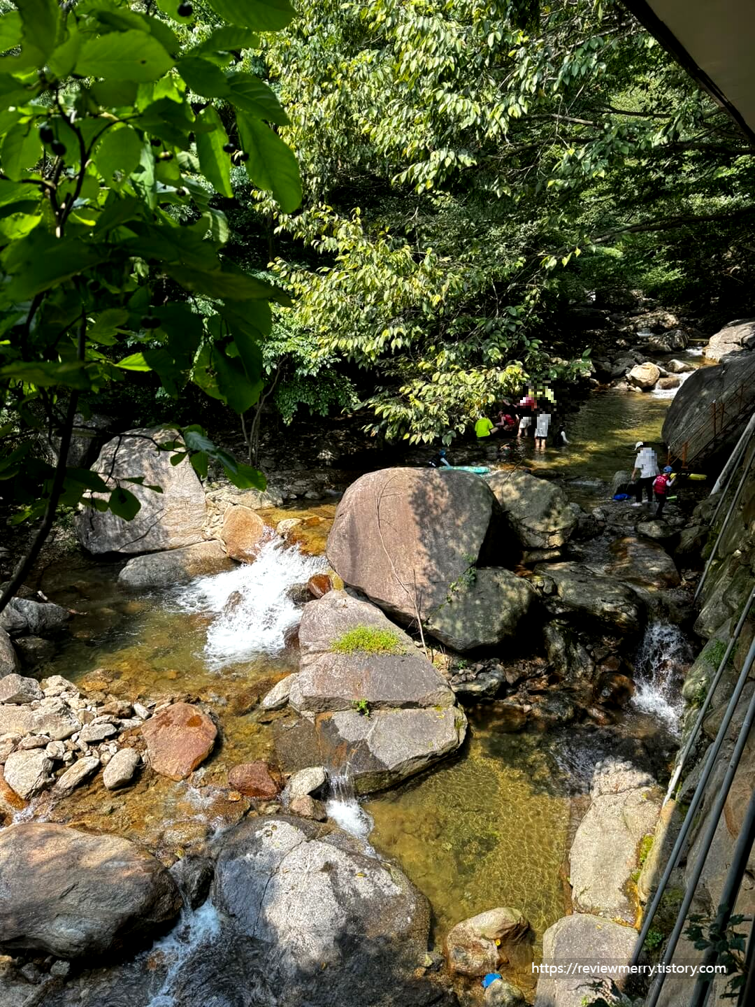 계곡 폭포