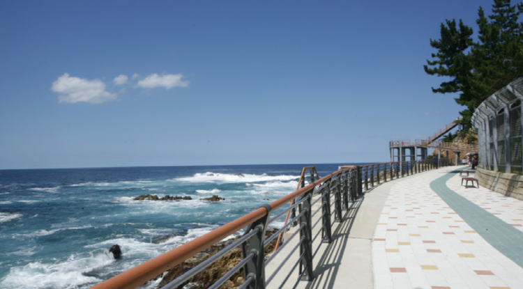 초곡용굴촛대바위길