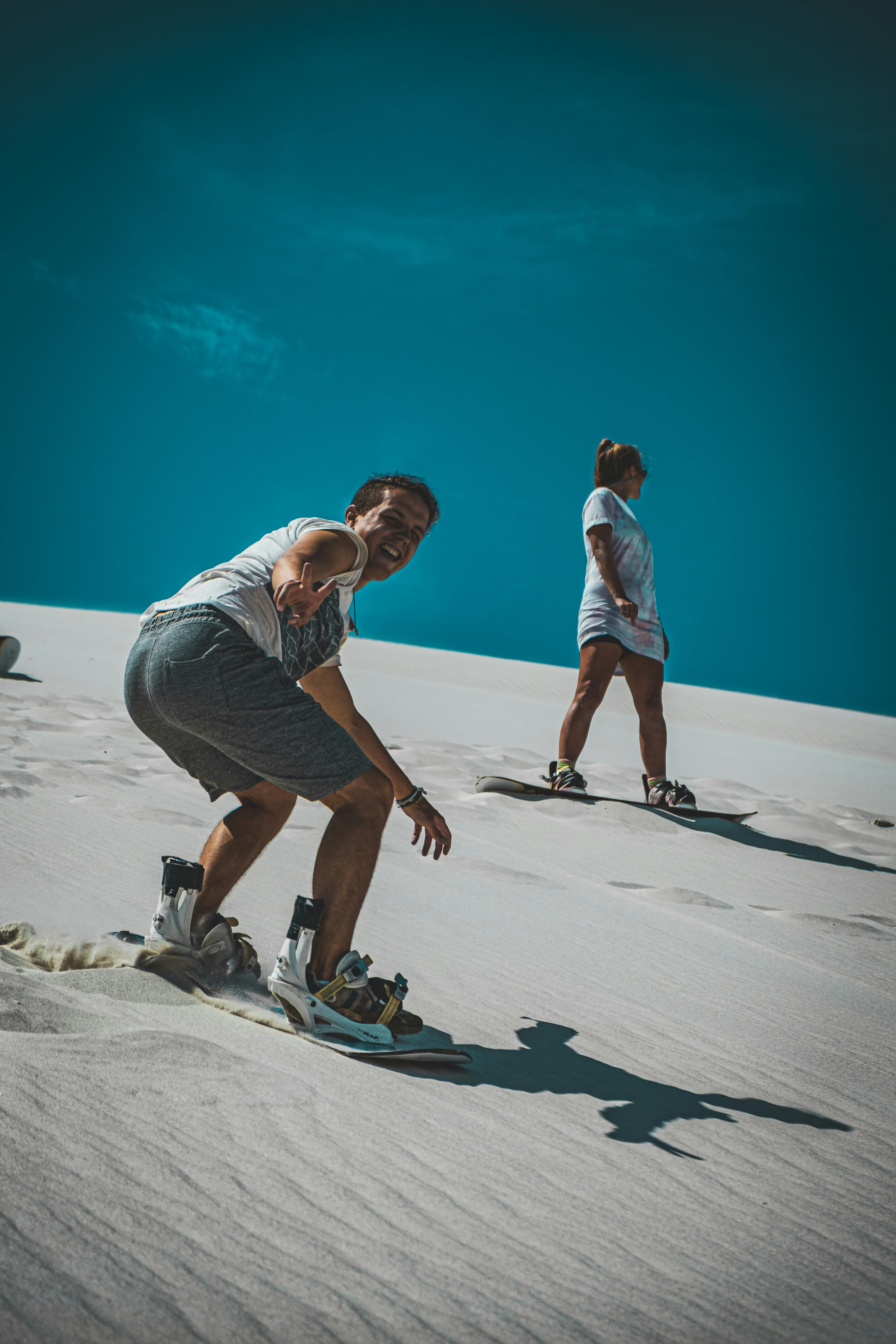 사막의 스포츠, 모래 스노우보드(Sandboarding)