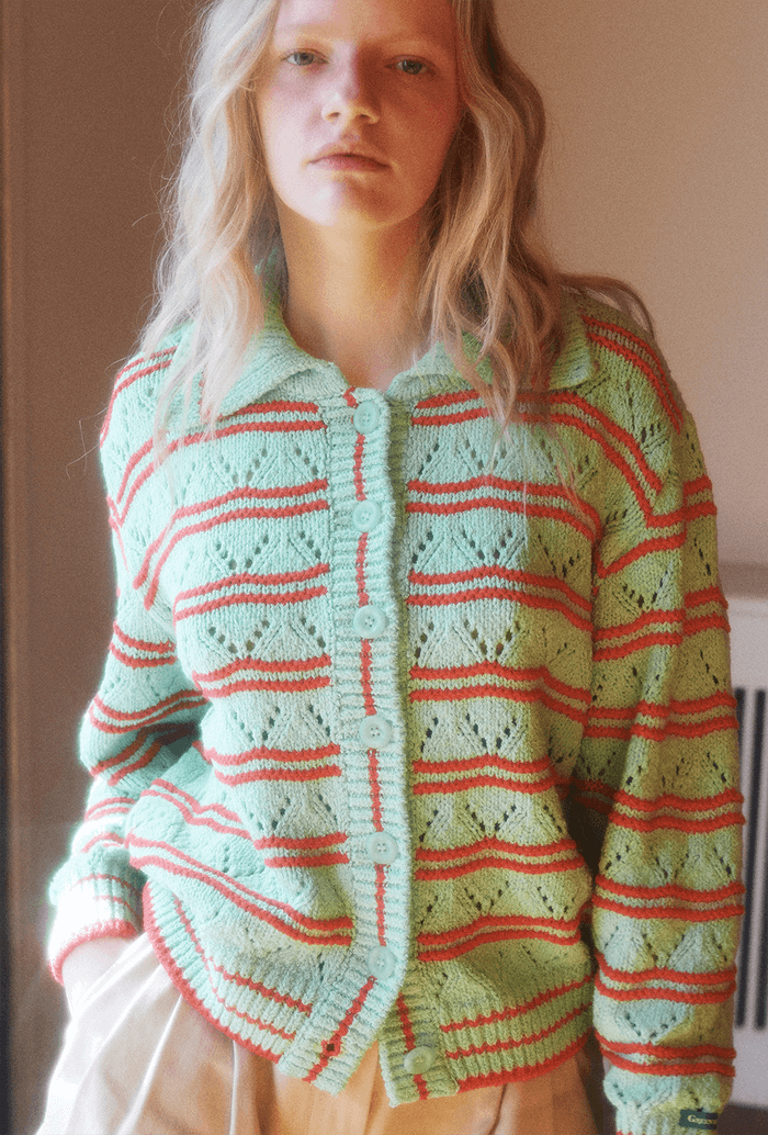 그린버터 스트라이프 카라 가디건