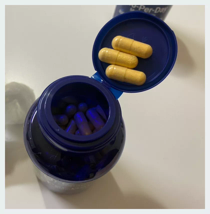 라이프 익스텐션 투퍼데이 종합비타민 캡슐크기