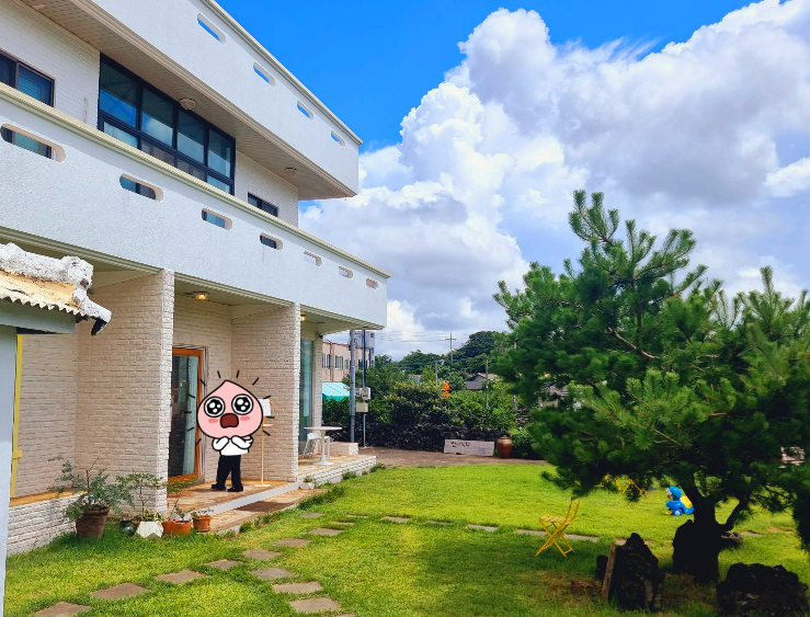 언니식탁 전경과 외부모습