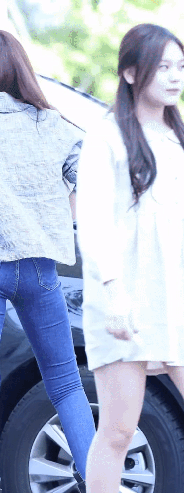 신비 노골적 청바지 뒷태 텀블러 인스타 섹시 아름다움