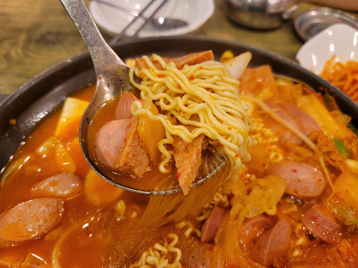 김치부대찌개 한국자