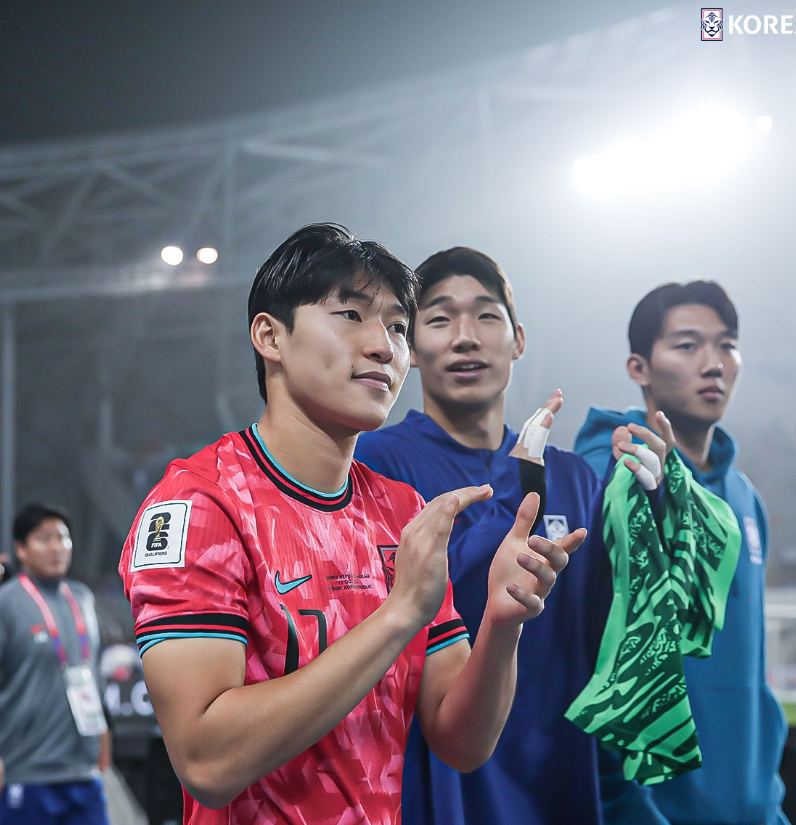 ํ๊ตญ ํ๋ ์คํ์ธ ์ถ๊ตฌ ์ค๊ณ