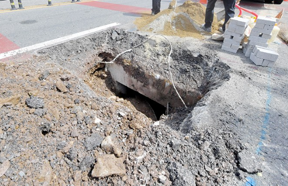 싱크홀: 도심 속 보이지 않는 위협과 그 해결책
