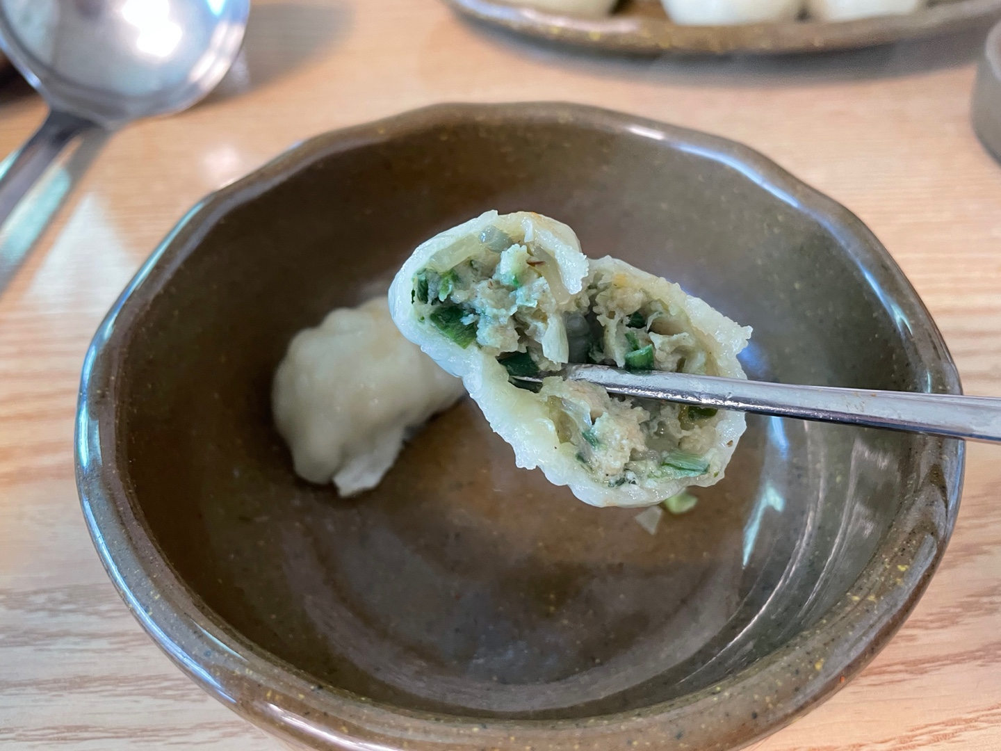 엘림들깨수제비 고기만두 맛집