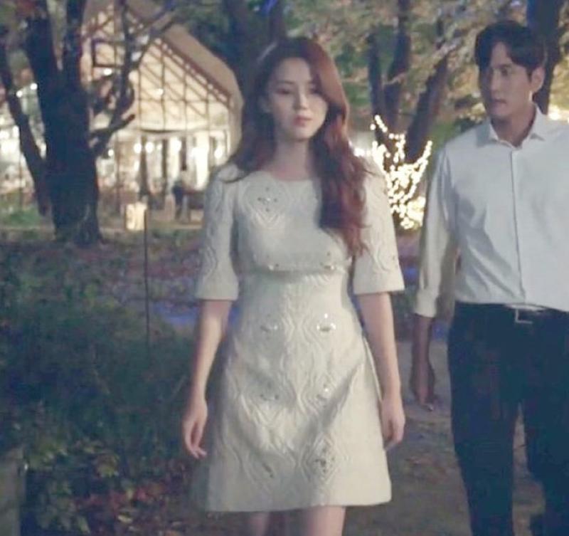 부부의 세계 한소희 원피스