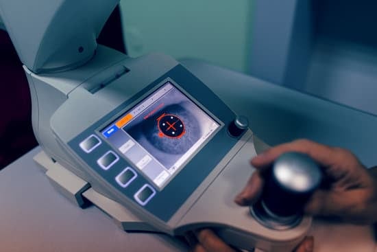 각막 곡률 검사(Keratometry): 개요, 목적, 검사 방법 및 결과 해석