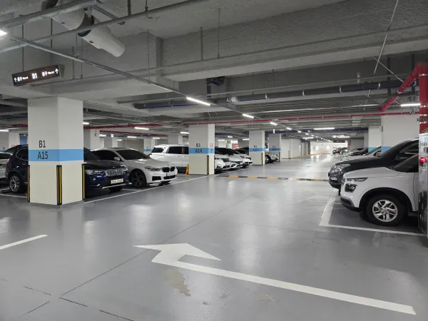 르컬렉티브 속초해변-주차장