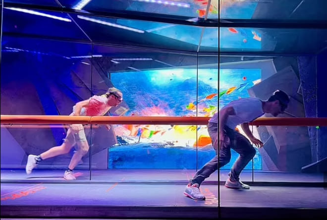 허리케인을 경험 할 수 있는 세계 최초 태풍 시뮬레이터 공개 VIDEO: World's first public STORM SIMULATOR that lets people experience a category II hurricane...