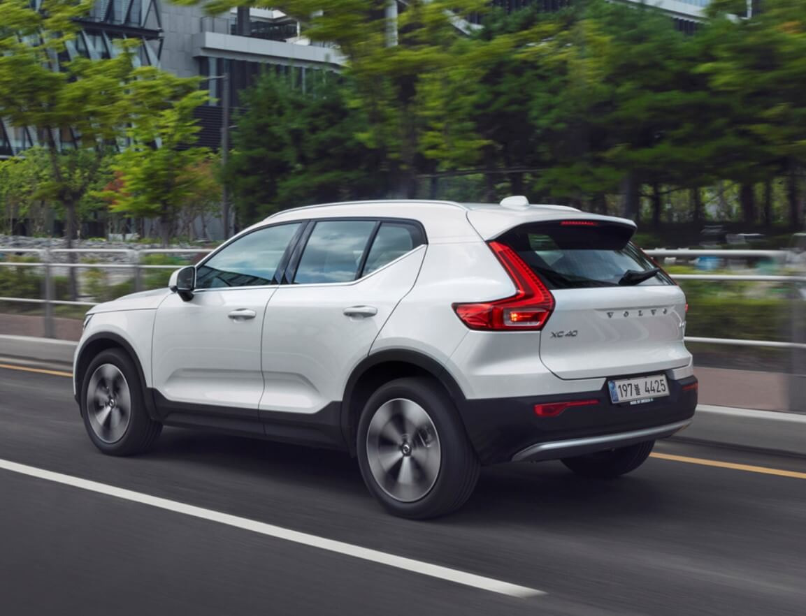 볼보 XC40 하이브리드