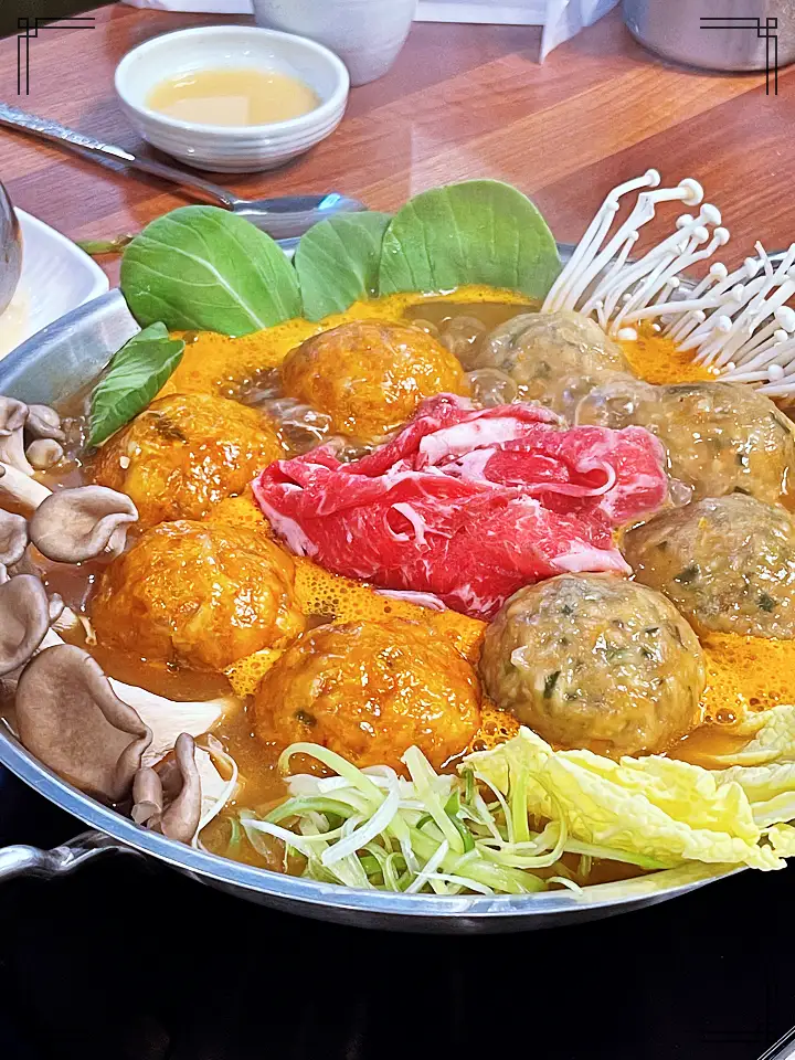 생생정보 꽃송이 굴림만두 전골 맛집