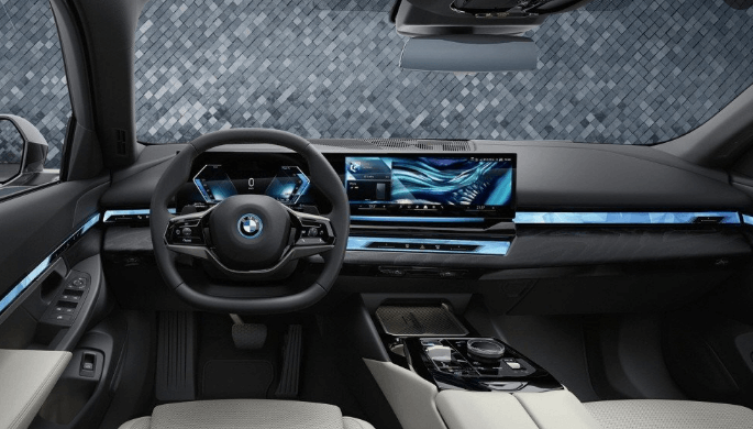 BMW 5시리즈 풀체인지 가격 출시 인도 BMW 5