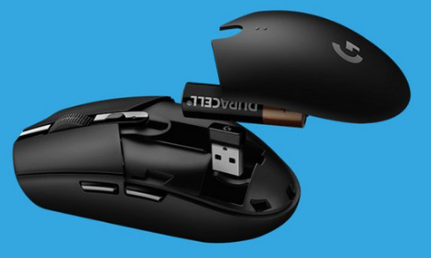 로지텍 G304 LIGHTSPEED 배터리 모습