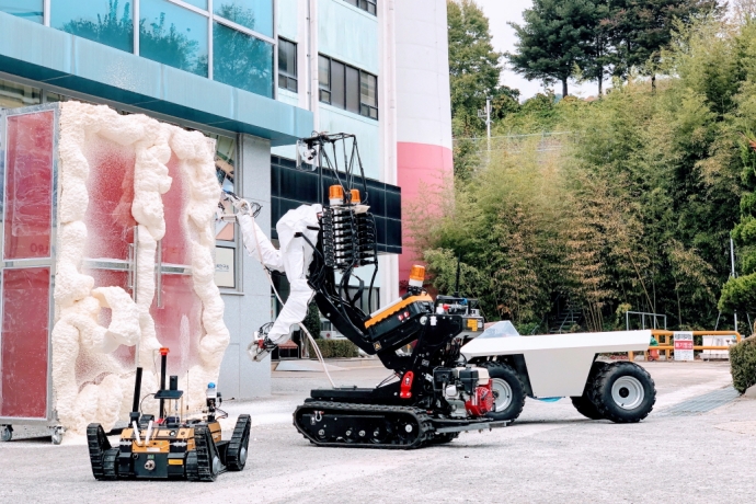 방재 로봇 3총사 RAPID, TRAM, ARMStrong