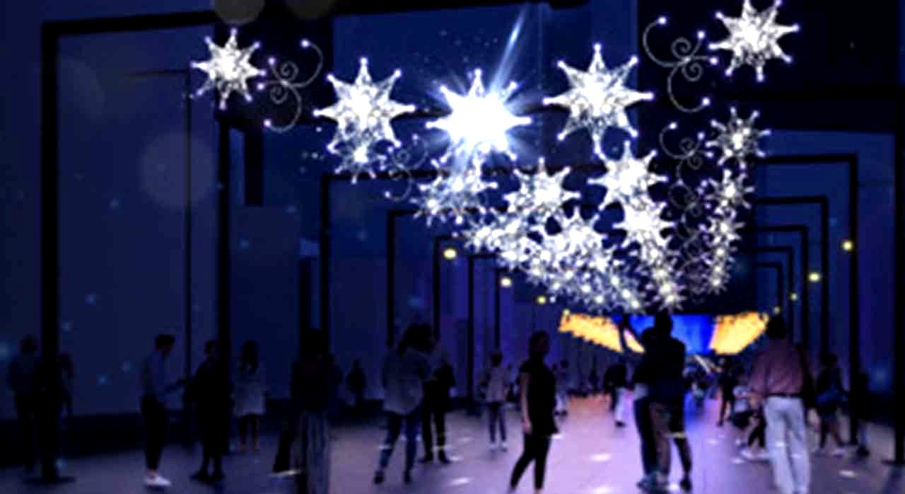 해운대 해변가를 따라 이어지는 조명 터널과 산타 퍼레이드 모습. [ⓒPexels &lsquo;해운대 빛축제 홈페이지&rsquo;]