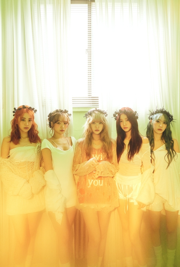 르세라핌 EASY 콘셉트1