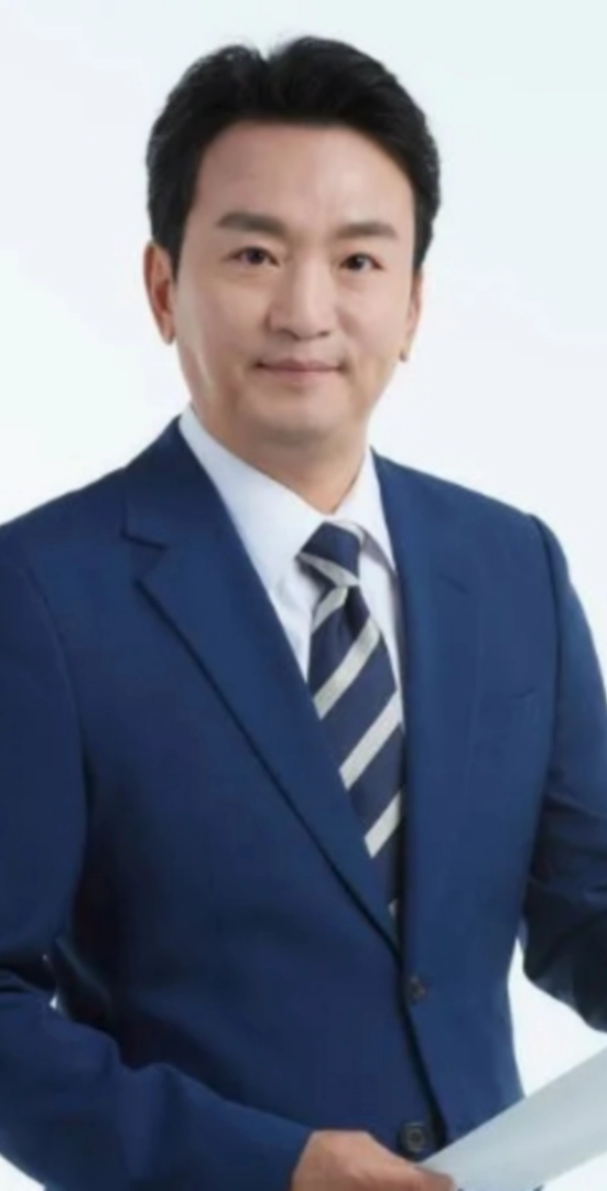 박장범 앵커 대통령 담화 명품백 파우치 논란