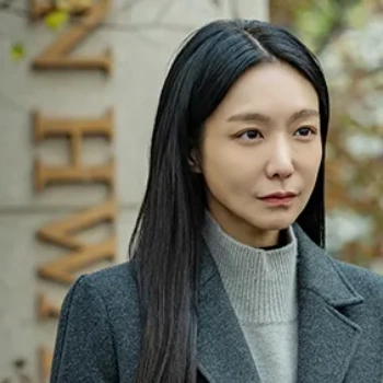 우리집에서 오지은 역을 맡은 신소율