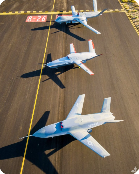 General Atomics사의 드론. 위에서부터 XQ-67A 실험기체, YFQ-42A CCA