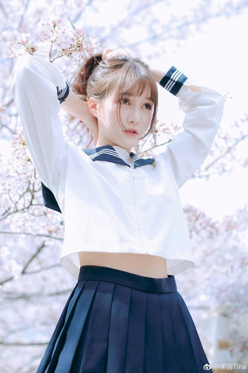 일본 교복패션 얼짱미소녀