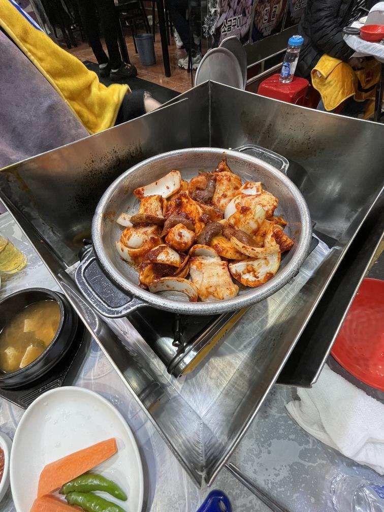부평양곱창 돌판양념입니다