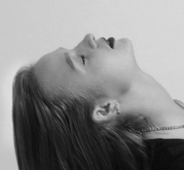 거북목 통증 완화! 앉아서 5분 스트레칭