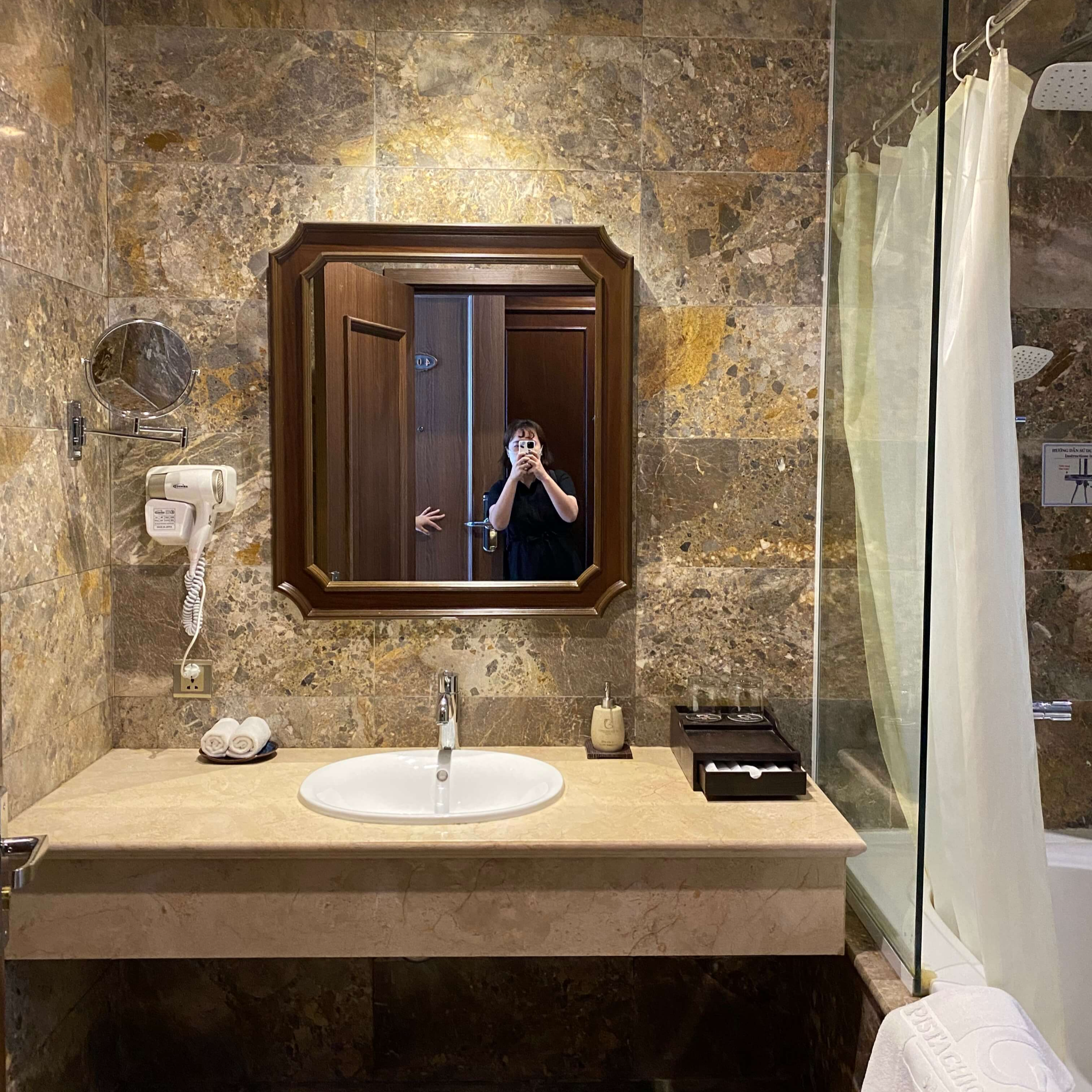 화장실-및-샤워실